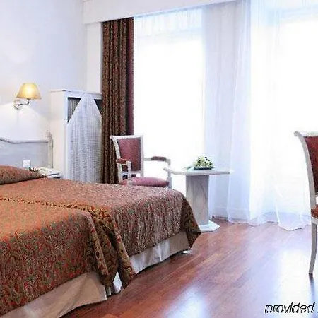 Moris Grands Boulevards Hotel