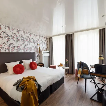 Moris Grands Boulevards