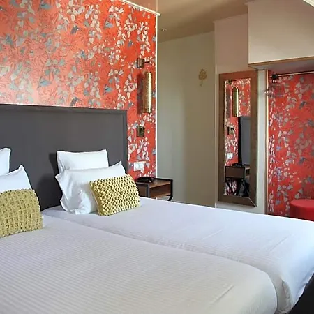 Moris Grands Boulevards Otel 3*