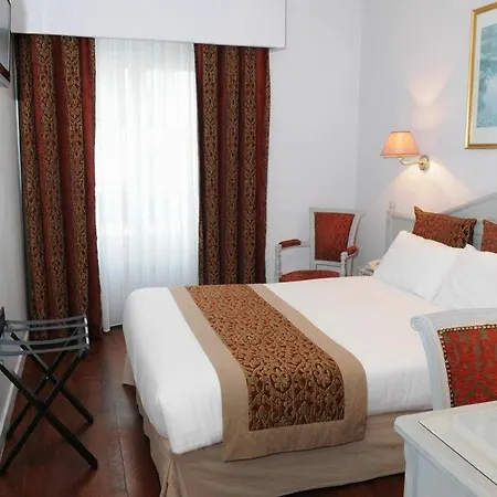 Moris Grands Boulevards Hotel 3*