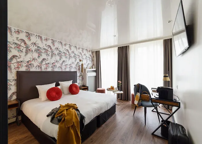 Moris Grands Boulevards