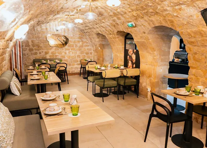 Moris Grands Boulevards Hotel 3*