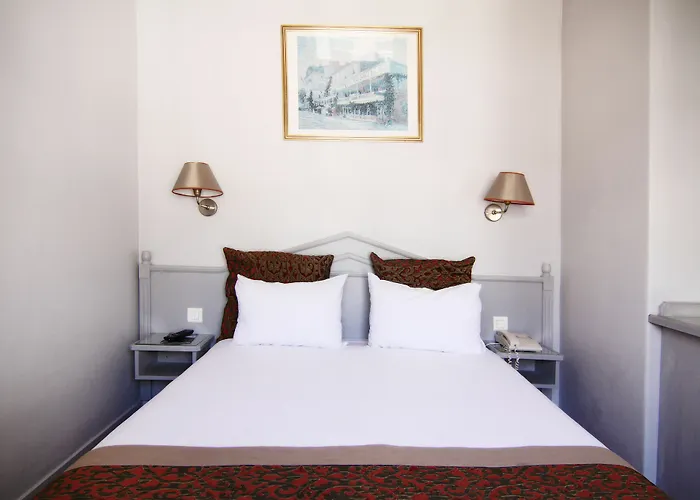 Moris Grands Boulevards Hotel 3*