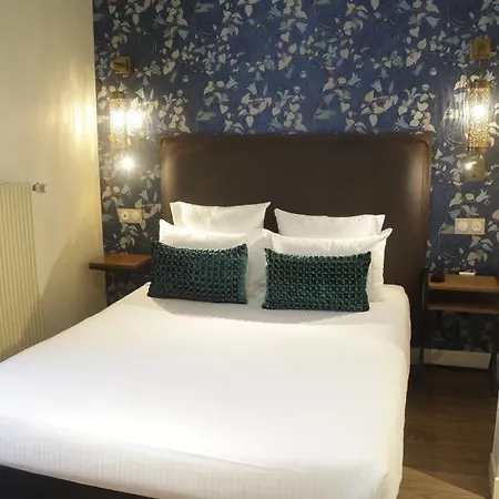 Moris Grands Boulevards